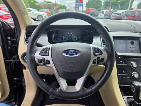 2019 Ford Taurus SEL