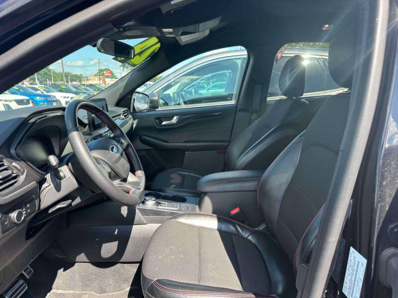 2024 Ford Escape ST-Line