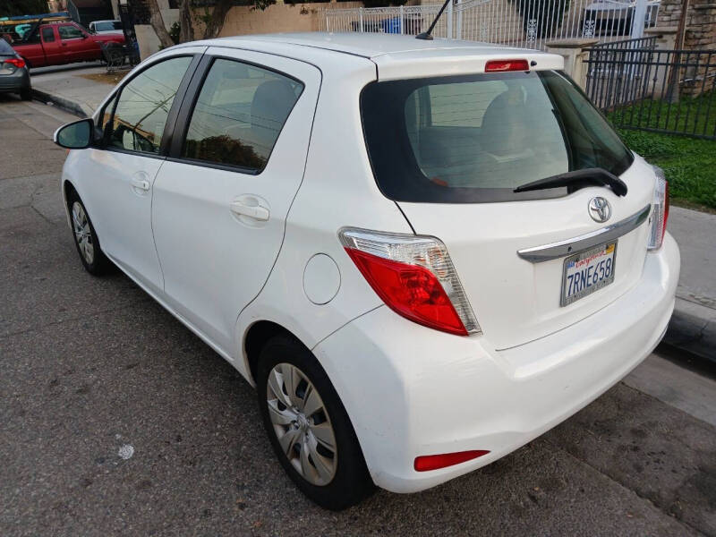 2014 Toyota Yaris L photo 4