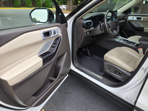 2020 Ford Explorer Platinum