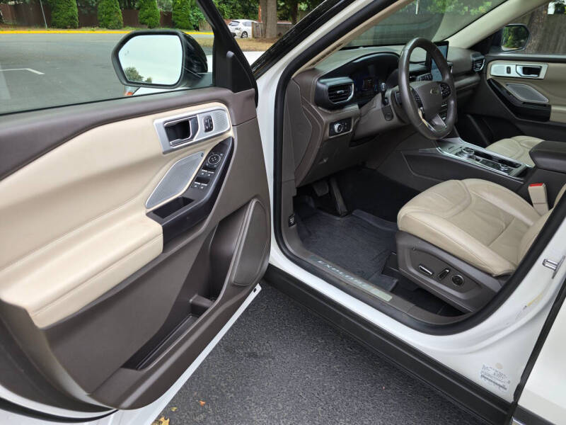 2020 Ford Explorer Platinum