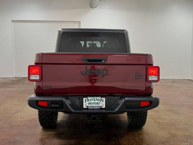 2022 Jeep Gladiator Willys