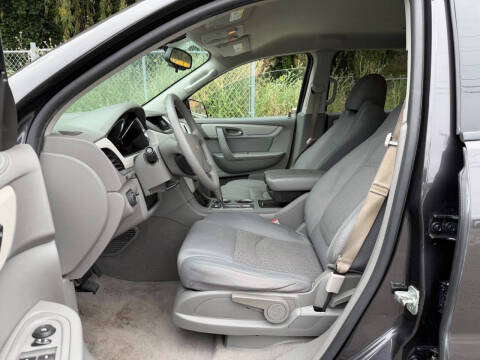 2014 Chevrolet Traverse LS