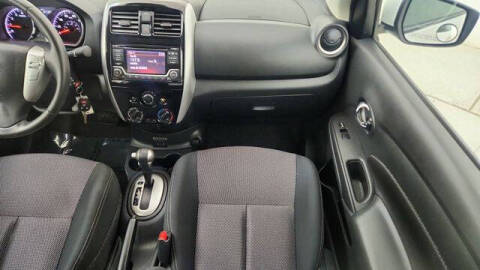 2017 Nissan Versa 1.6 SV