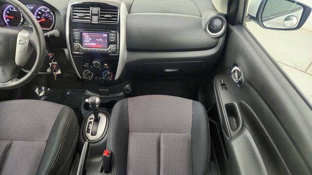 2017 Nissan Versa 1.6 SV