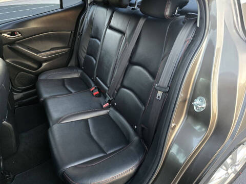 2016 Mazda MAZDA3 i Grand Touring