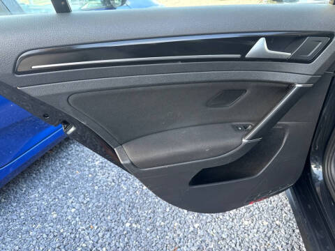 2017 Volkswagen Golf GTI S