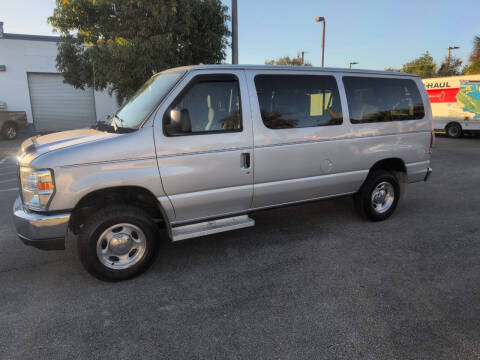 2014 Ford E-Series E-150 XLT