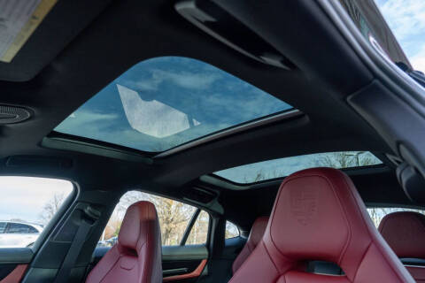 2026 Porsche Panamera 4