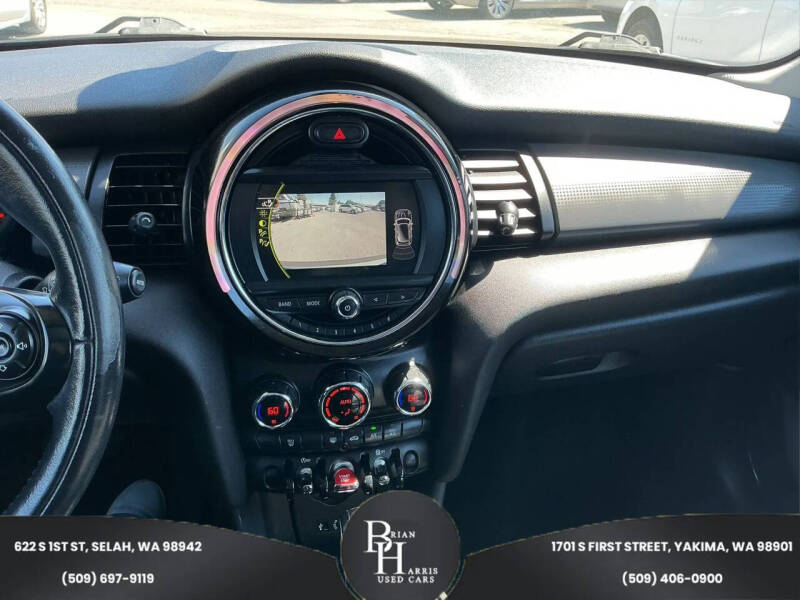 2017 MINI Hardtop 4 Door Cooper