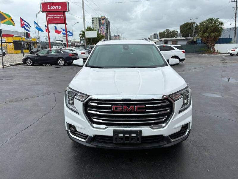 2024 GMC Terrain SLT