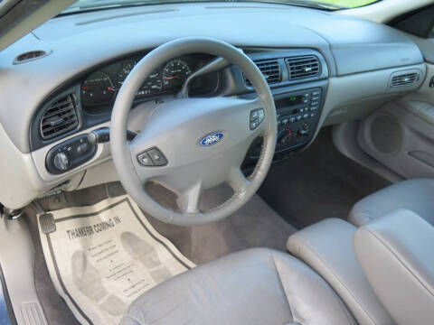 2000 Ford Taurus SE