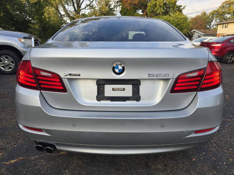 2016 BMW 5 Series 528i xDrive