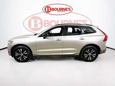2025 Volvo XC60 B5 Core Dark Theme