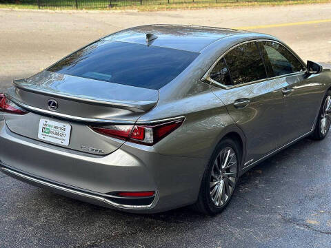 2021 Lexus ES 300h Ultra Luxury