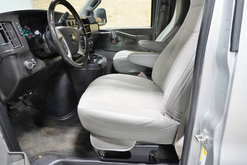 2017 Chevrolet Express LT 3500