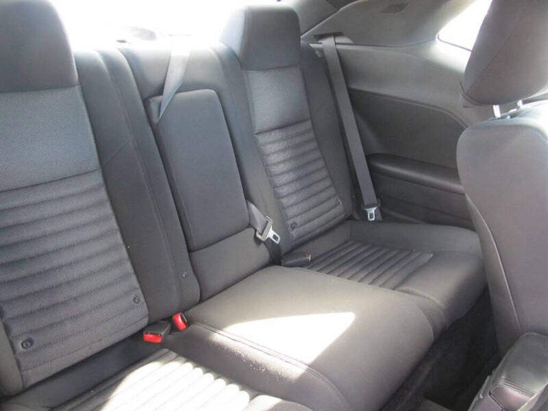 2013 Dodge Challenger SXT