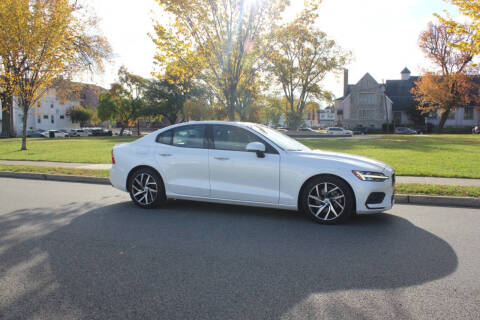 2020 Volvo S60 T5 Momentum