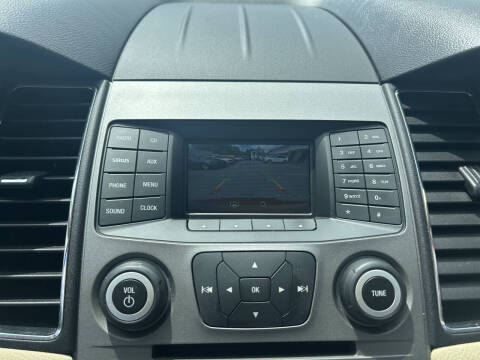 2015 Ford Taurus SEL