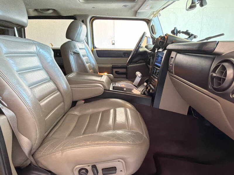 2004 HUMMER H2