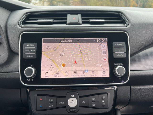 2022 Nissan LEAF SL PLUS