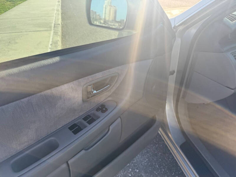 2001 Toyota Avalon XLS