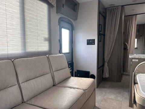 2020 Coachmen RV CAMPER