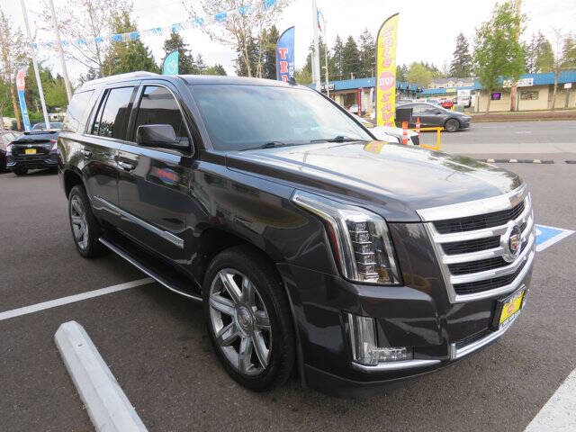 2015 Cadillac Escalade Luxury
