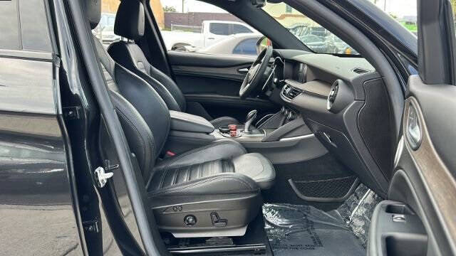 2018 Alfa Romeo Stelvio Ti Sport