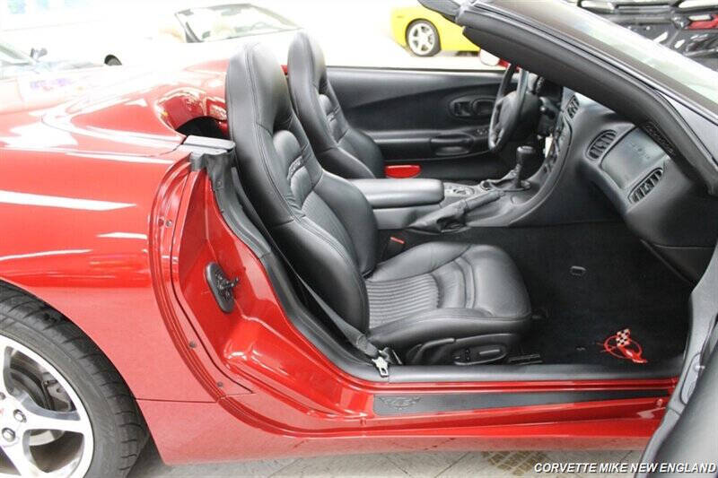 2004 Chevrolet Corvette 30