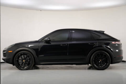 2022 Porsche Cayenne Turbo S E-Hybrid Coupe