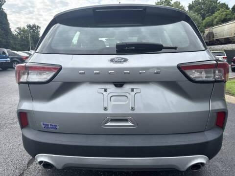 2022 Ford Escape S