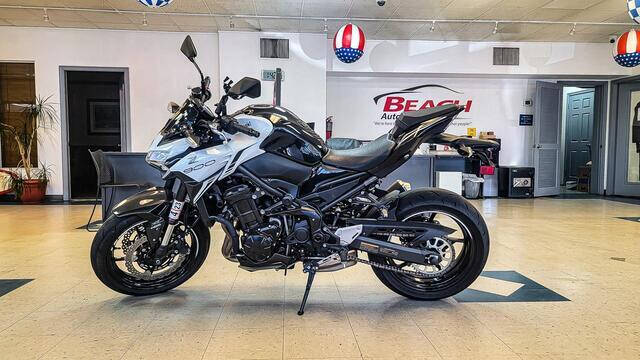 2022 Kawasaki ZR900 for sale at Beach Auto Brokers in Norfolk VA