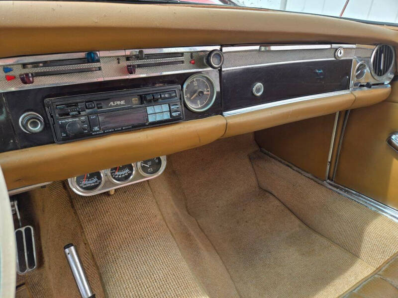 1967 Mercedes-Benz 230SL