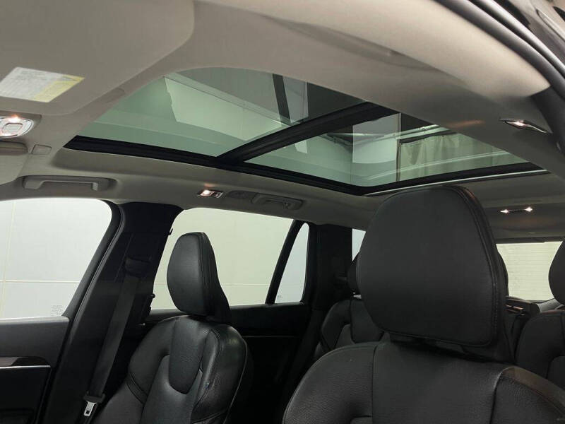 2019 Volvo XC90 T5 Momentum