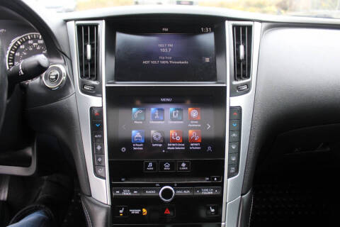 2021 Infiniti Q50 Luxe