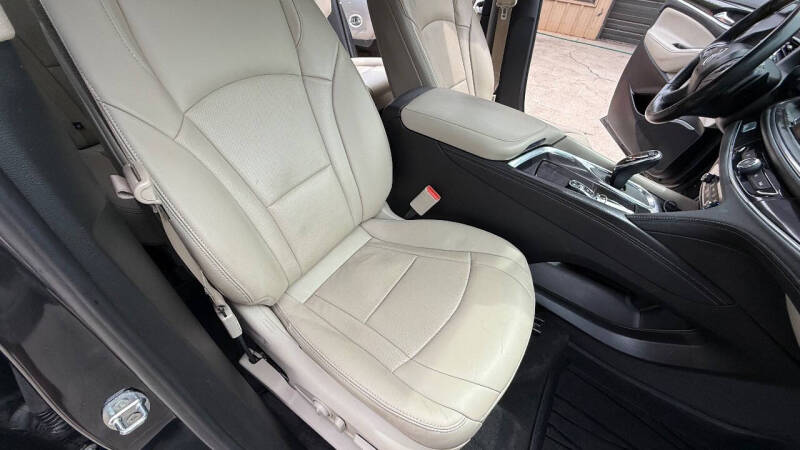 2019 Buick Enclave Essence