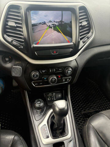 2018 Jeep Cherokee Latitude Plus