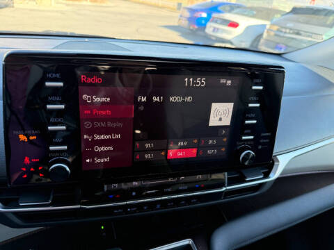 2024 Toyota Sienna LE 8-Passenger