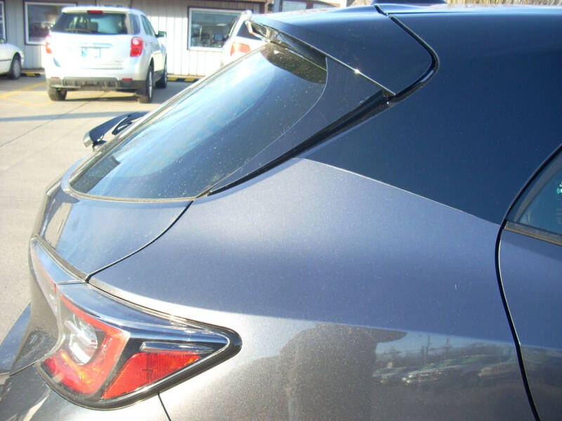 2022 Toyota Corolla Hatchback SE