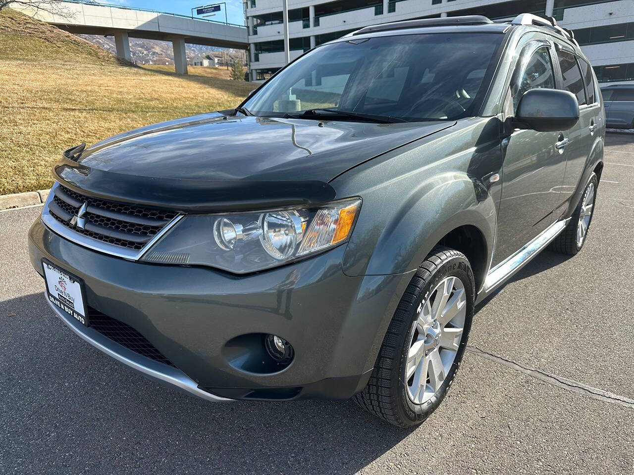 2009 Mitsubishi Outlander for sale at DRIVE N BUY AUTO SALES in OGDEN, UT