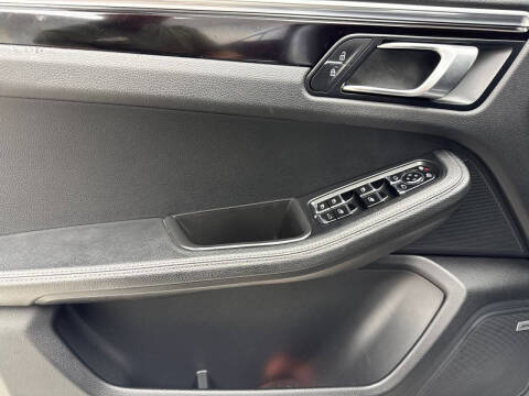2020 Porsche Macan