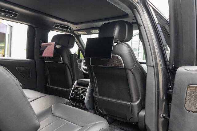 2025 Land Rover Range Rover 36