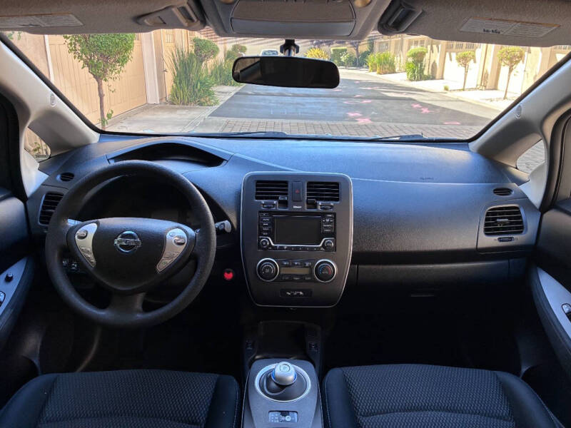 2017 Nissan LEAF S