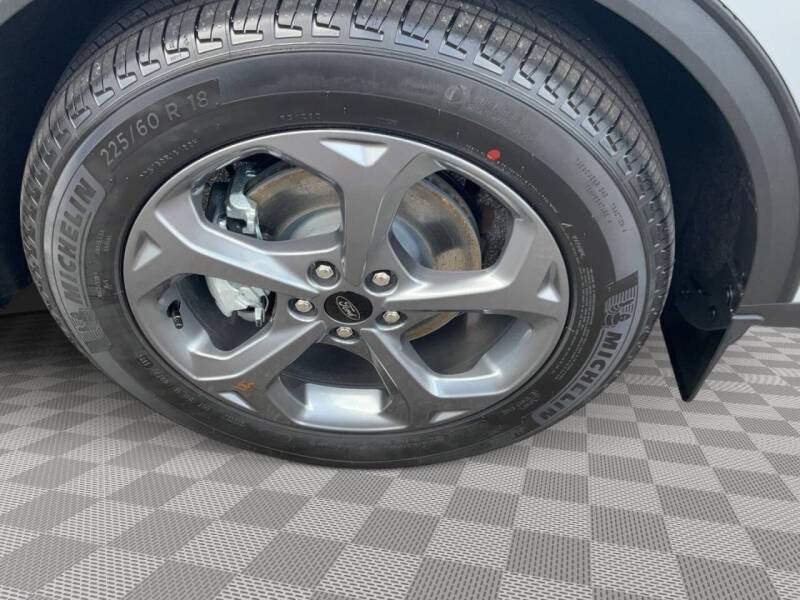 2026 Ford Escape Hybrid ST-Line Select