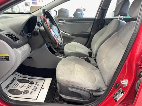 2016 Hyundai Accent SE