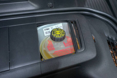 2012 Porsche Cayman R