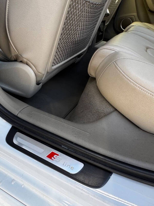 2012 Audi A4 2.0T quattro Avant Premium Plus