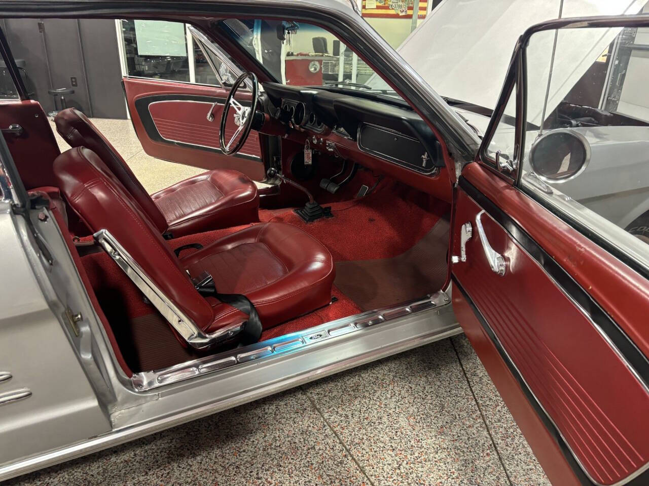 1966 Ford Mustang 34