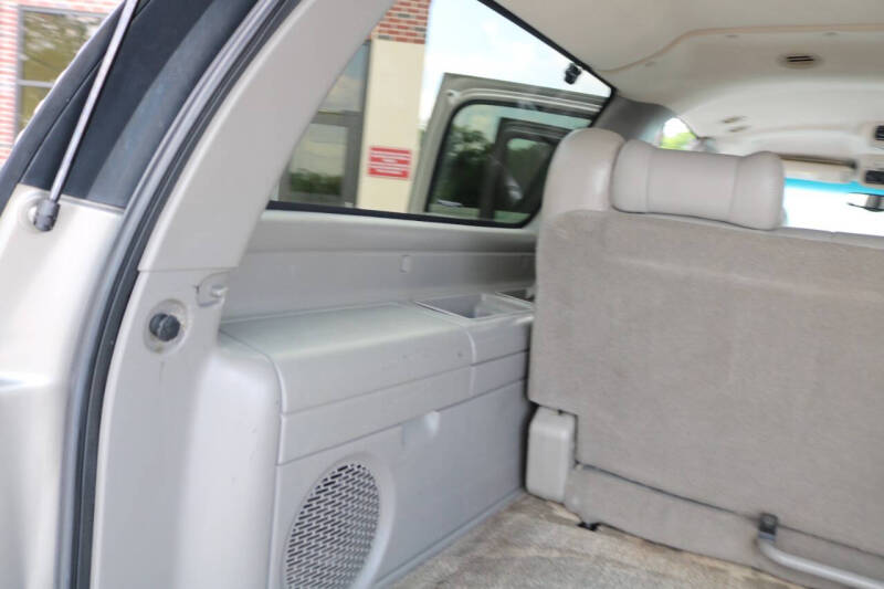 2001 GMC Yukon XL Denali
